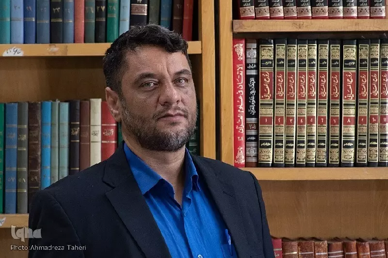 نقدی بر یادداشت دکتر رنانی با عنوان "به ‏پیشواز عزاداری دختران نسل زد برویم» از محمد سلطانی رنانی